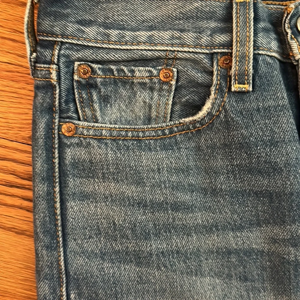 Levi's Women's Straight Leg Jeans in Blue - Picture 13 of 13